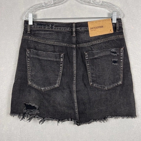 One Teaspoon Denim Skirt Size 30 Black 2020 Mini Distressed Raw Hem - Picture 10 of 12